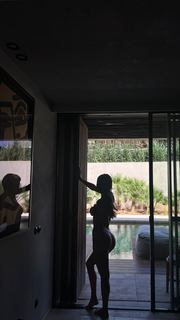 María Pedraza feet photo thumbnail