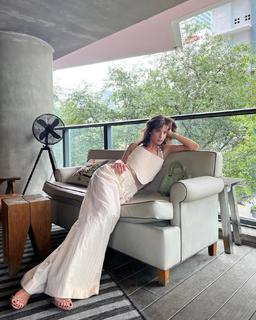 María Pedraza feet photo thumbnail