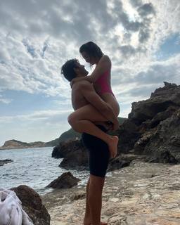 María Pedraza feet photo thumbnail