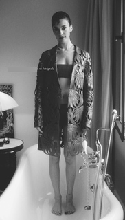 María Pedraza feet photo thumbnail