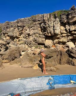 María Pedraza feet photo thumbnail