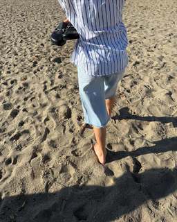 María Pedraza feet photo thumbnail