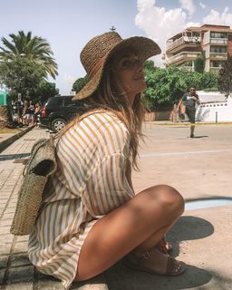María Pombo feet photo 14