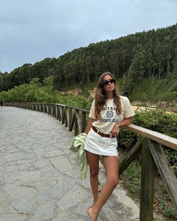 María Pombo feet photo 4