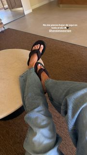 María Pombo feet photo 8