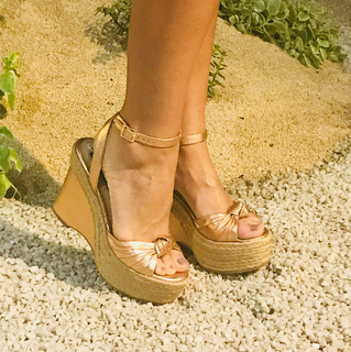 María Pía Copello feet photo 11
