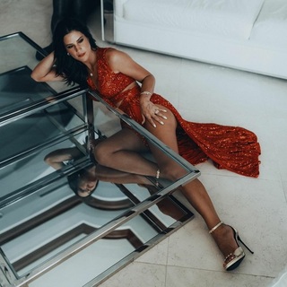 María Pía Copello feet photo 18