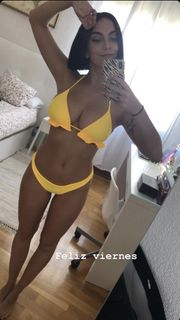 María Valero feet photo 3