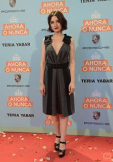 María Valverde feet photo thumbnail