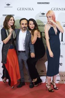 María Valverde feet photo thumbnail