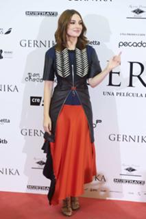 María Valverde feet photo thumbnail