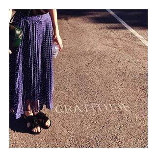 María Valverde feet photo thumbnail