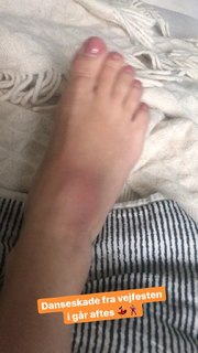Mascha Vang feet photo 9