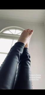 Mascha Vang feet photo 1
