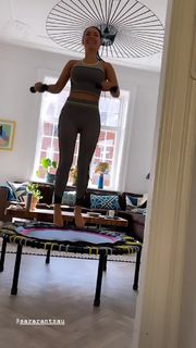 Mascha Vang feet photo 3