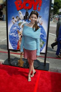 Masiela Lusha feet photo thumbnail