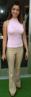 Masiela Lusha feet photo thumbnail