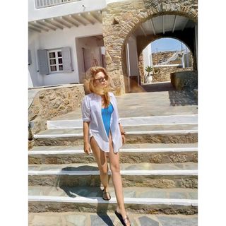 Masiela Lusha feet photo thumbnail