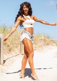 Massy Arias feet photo 3