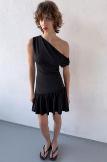 Mathilda Gvarliani feet photo 8