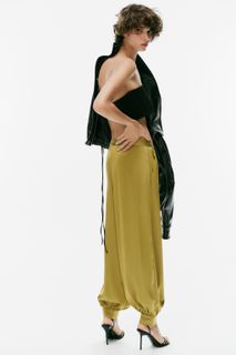 Mathilda Gvarliani feet photo 9