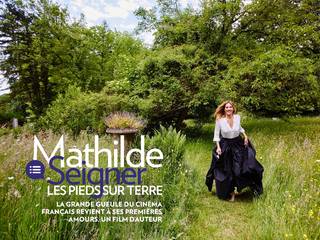 Mathilde Seigner feet photo 4
