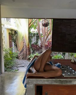 Mathilde Tantot feet photo 3