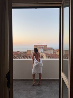 Mathilde Tantot feet photo 2