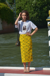 Matilda De Angelis feet photo thumbnail