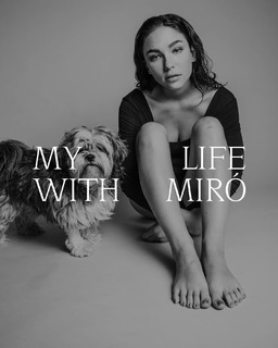 Matilda De Angelis feet photo thumbnail