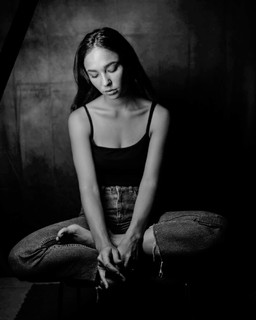 Matilda De Angelis feet photo thumbnail