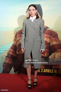 Matilda De Angelis feet photo thumbnail