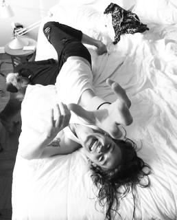 Matilda Lutz feet photo thumbnail