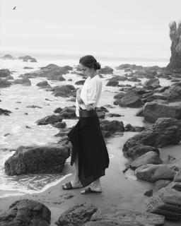 Matilda Lutz feet photo thumbnail