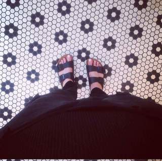 Matilda Lutz feet photo thumbnail