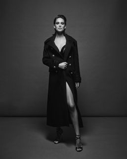 Matilda Lutz feet photo thumbnail
