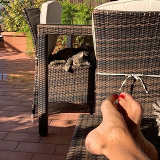 Matilde Brandi feet photo thumbnail
