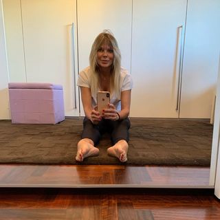 Matilde Brandi feet photo thumbnail