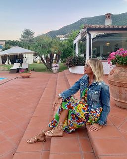Matilde Brandi feet photo thumbnail