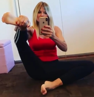 Matilde Brandi feet photo thumbnail