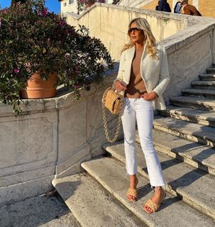 Matilde Brandi feet photo thumbnail