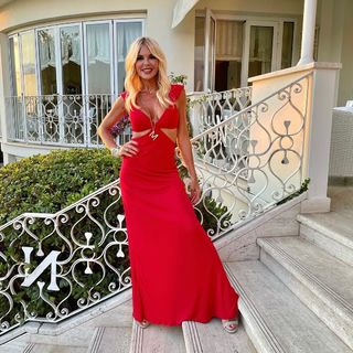 Matilde Brandi feet photo thumbnail