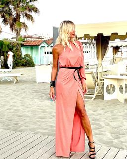 Matilde Brandi feet photo thumbnail