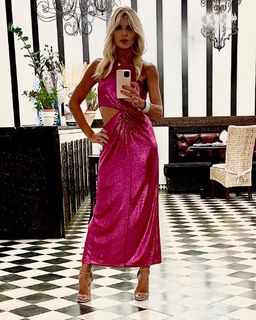 Matilde Brandi feet photo thumbnail