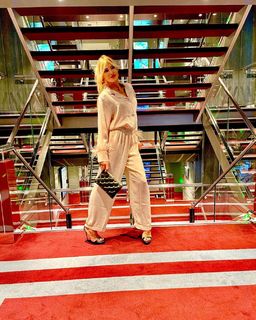 Matilde Brandi feet photo thumbnail