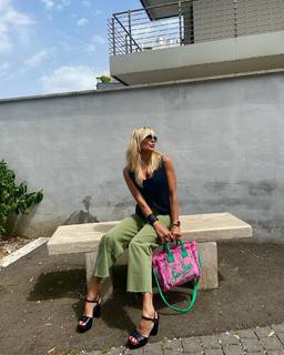 Matilde Brandi feet photo thumbnail