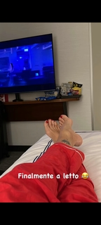 Matilde Brandi feet photo thumbnail