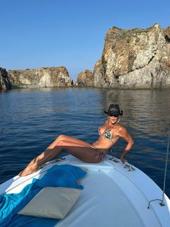 Matilde Brandi feet photo thumbnail