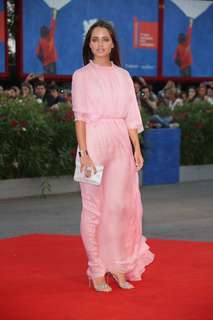 Matilde Gioli feet photo thumbnail