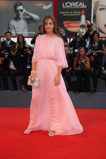 Matilde Gioli feet photo thumbnail